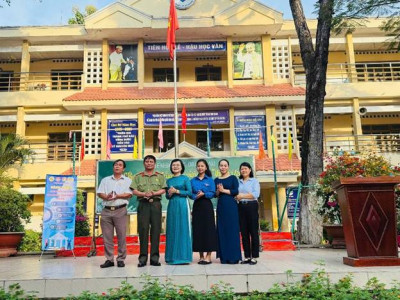 Chương trình “Cùng em vững bước” tháng 01-2026 với Chủ đề “Kỹ năng tự vệ khi tan học, đi đường”, năm học 2025 – 2026