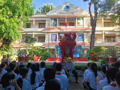 Trường THCS Chu Văn An tổ chức sinh hoạt "Vui tết trung thu" năm 2026
