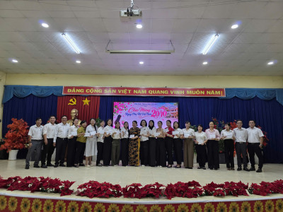 Trường THCS Chu Văn An họp mặt kỷ niệm Ngày Phụ nữ Việt Nam 20/10/2026